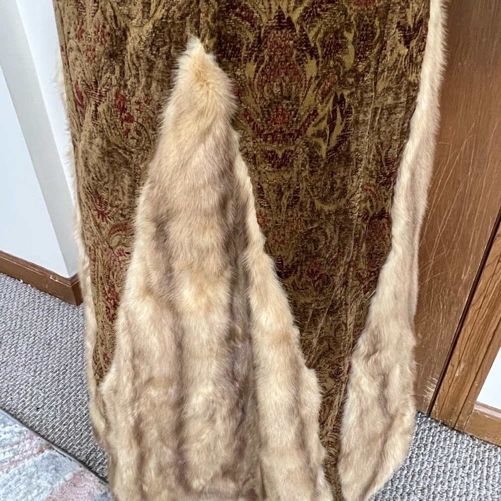 Vintage Tapestry Coat With Fur Trim - Picture 6 of 10
